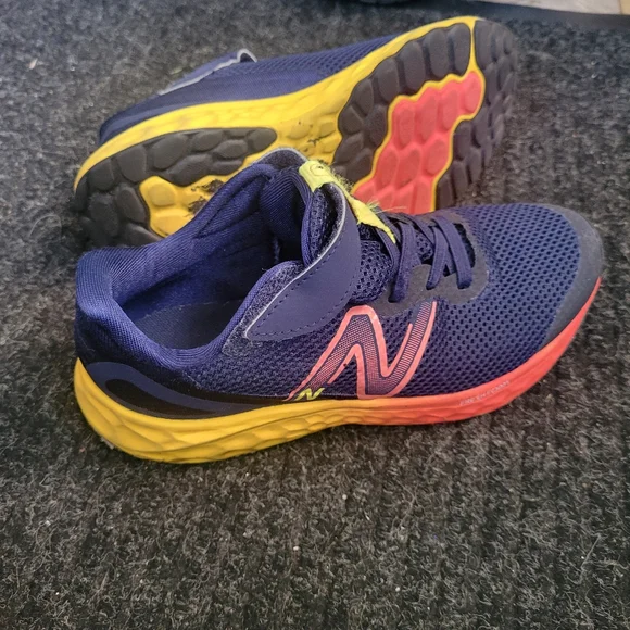 New Balance Kids' Navy and Red Sneakers - Picture 1 of 8